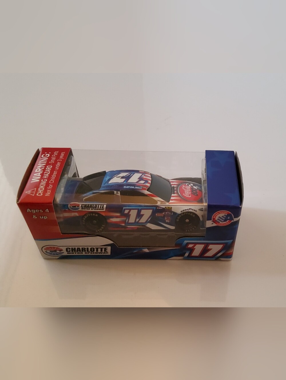 2017 Lionel Racing Charlotte Motor Speedway Diecast Car